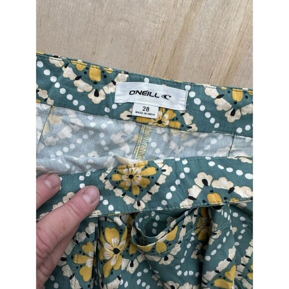 O’neill Women’s Beach Pants Sz 28 Green Floral 100% Viscose Ankle Cropped - Picture 2 of 4